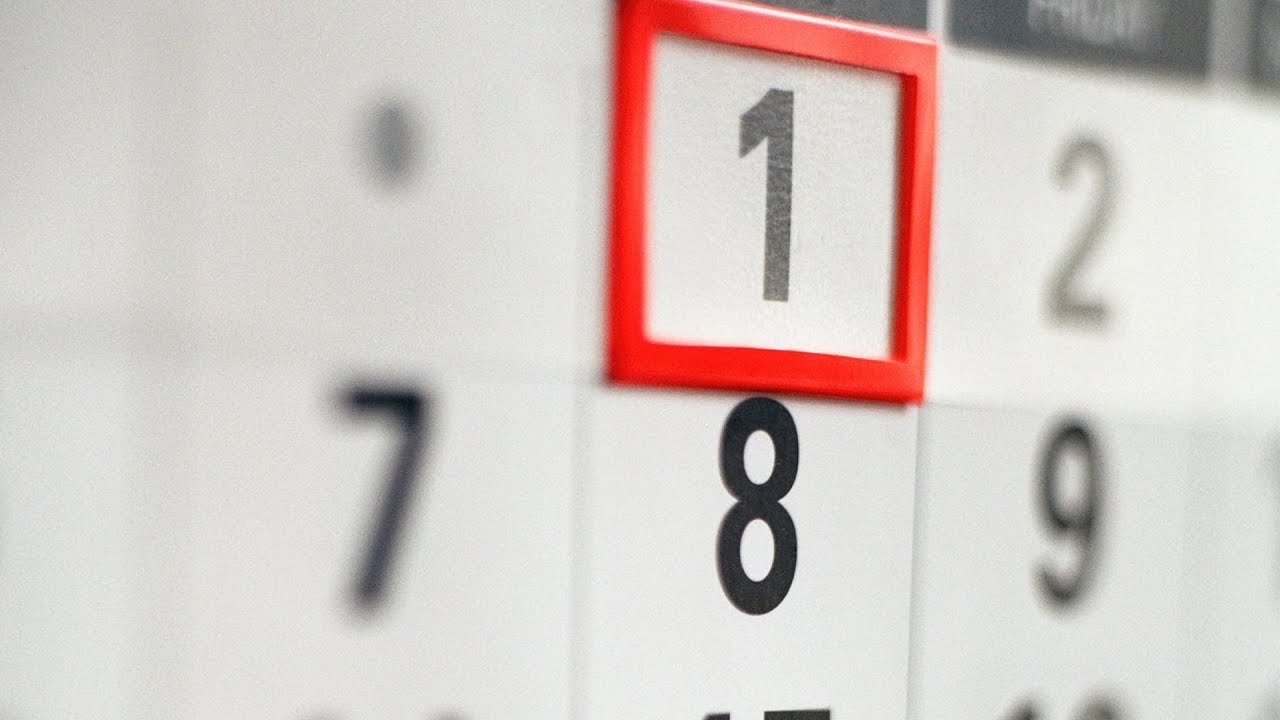 С 1 февраля изменится. Календарь 1 января. 1 Июля календарь. 1 Июня календарь. 1 Апреля календарь.