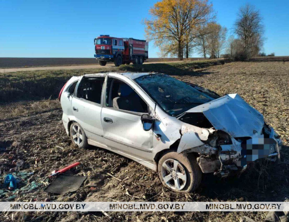 Машины слуцкого. Аварии повреждение машин. Аварии на автомобильном транспорте.